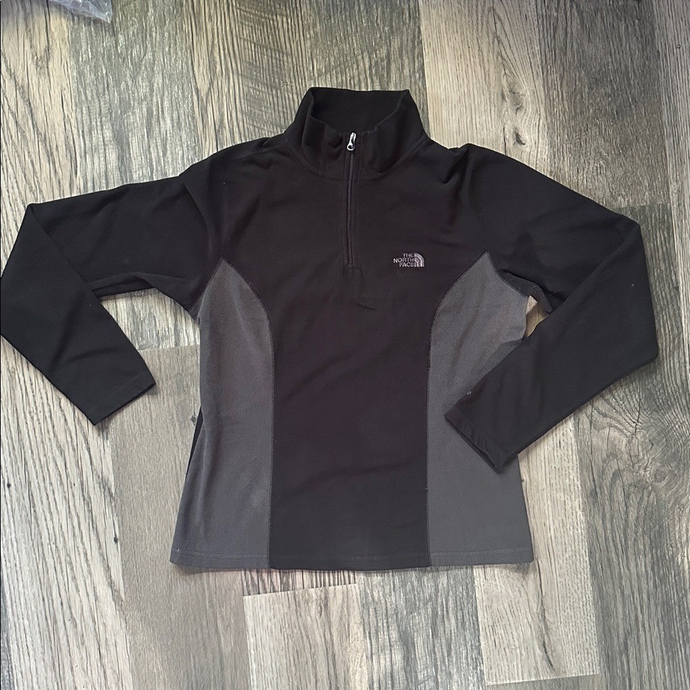 The North Face Black and Gray fleece Half-Zip Pullover women's size medium